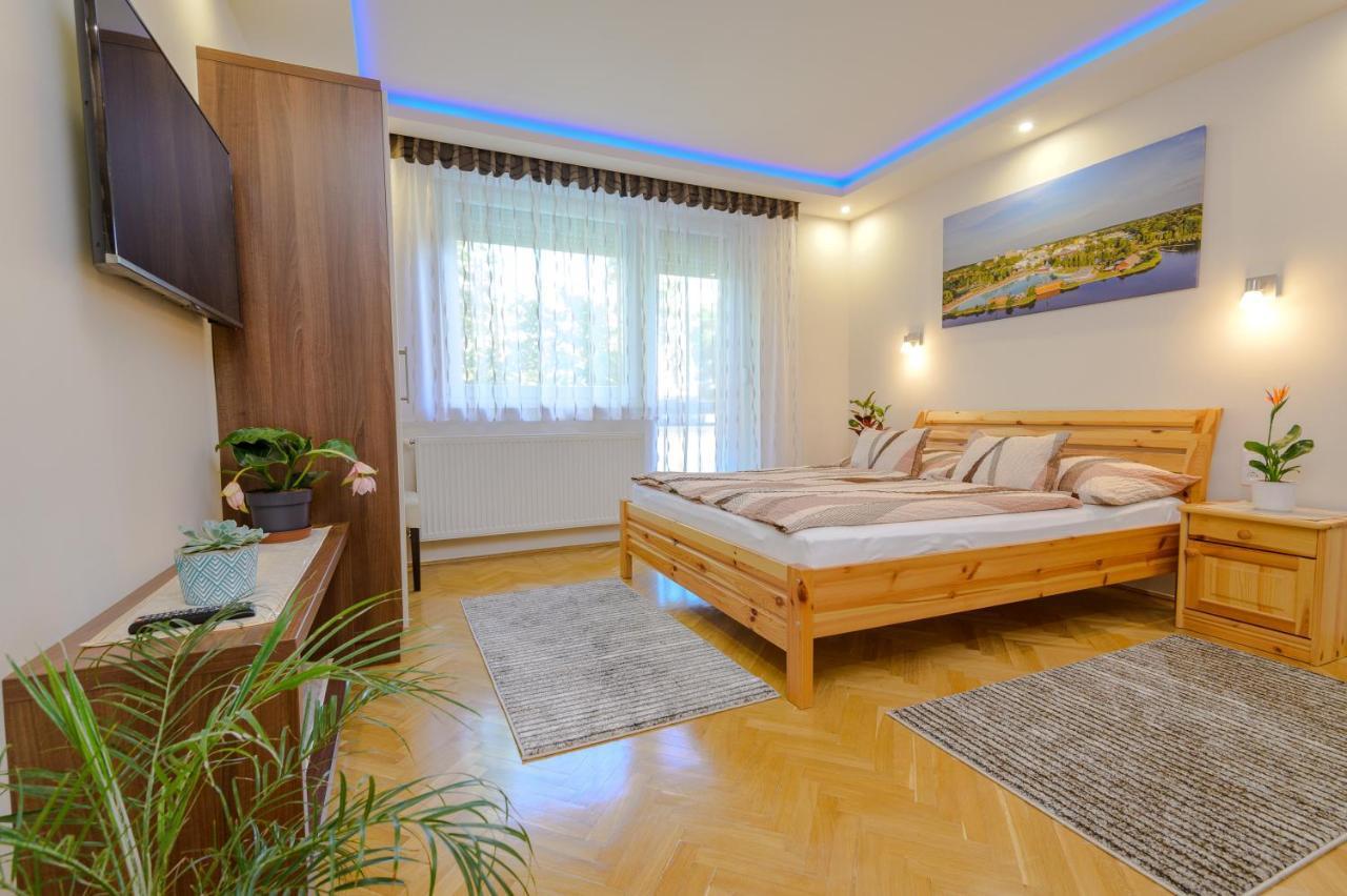 Illes Apartmanok I. Hajduszoboszlo Luaran gambar